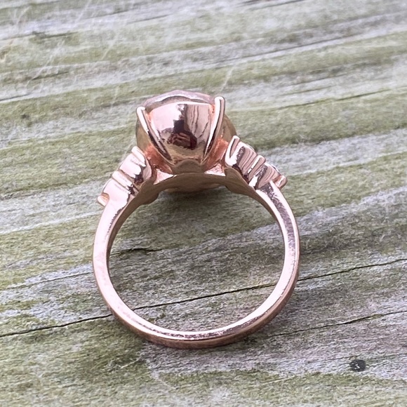 Pink Crystal rose gold plated ring with white crystal accent sz 7 - Picture 14 of 15
